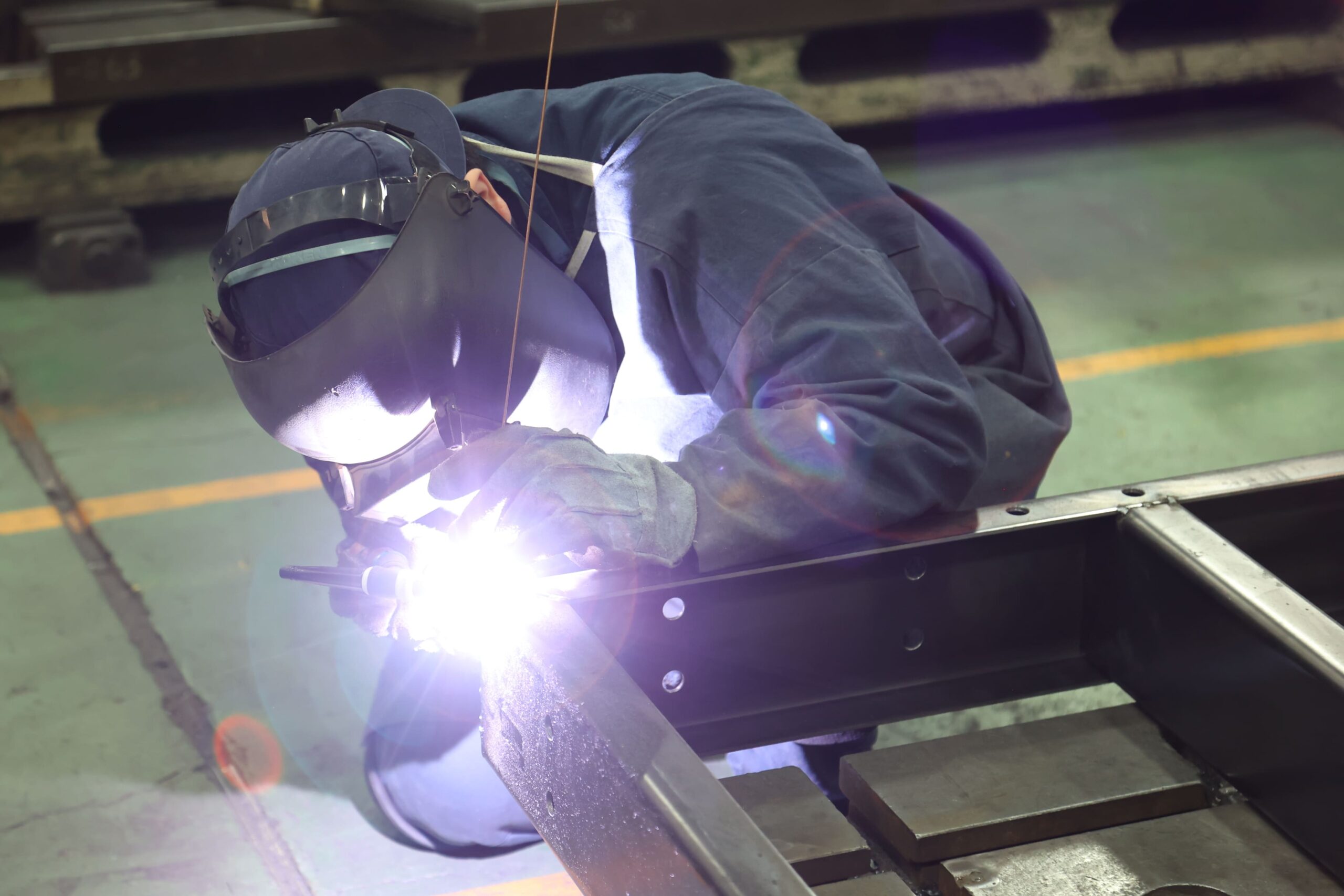 一貫生産体制によるワンストップサービス。250社以上のお客様と取引