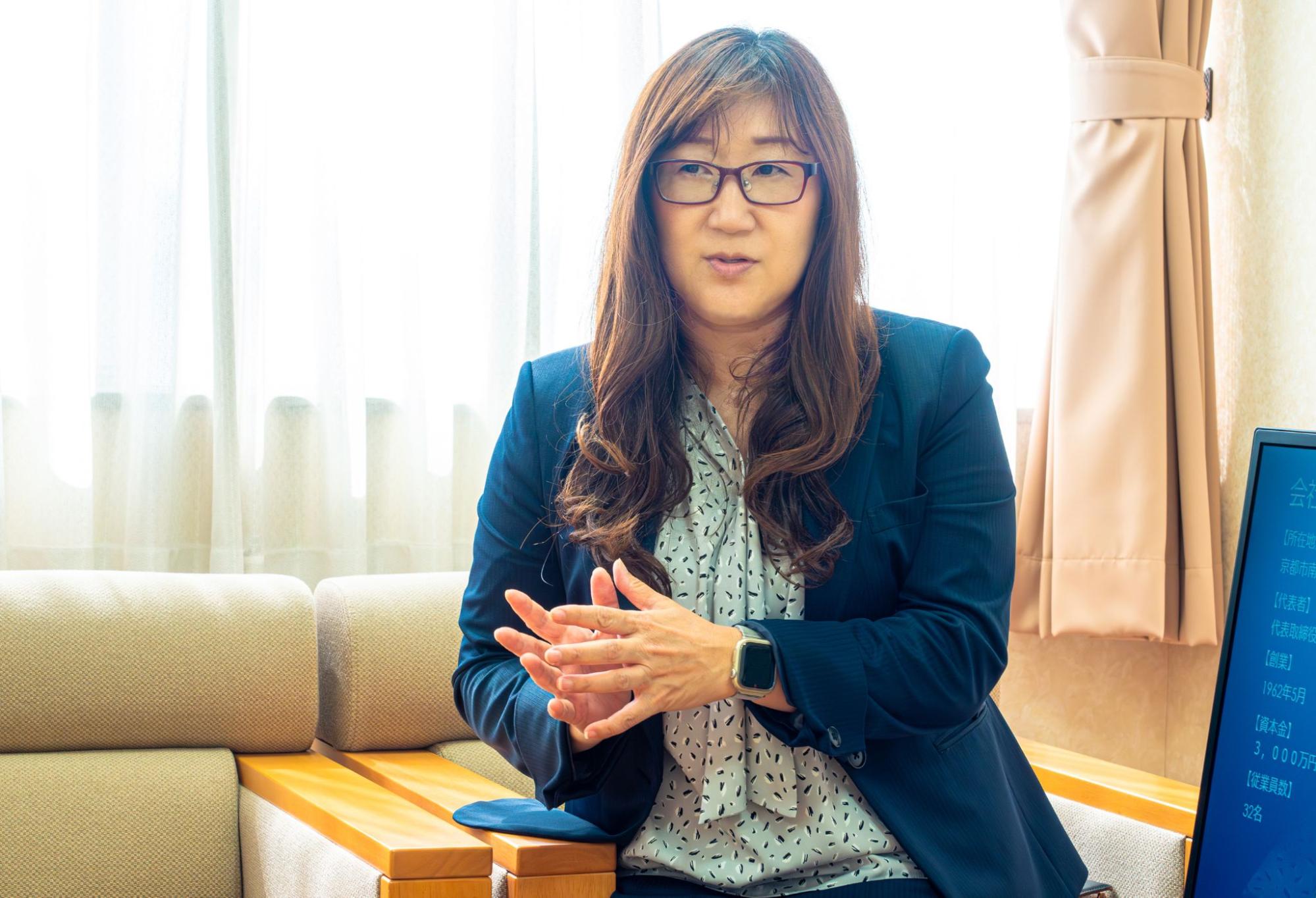 技術継承ができず属人化が進む。紙の保管図面の増加も課題